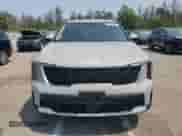 2025 Kia Sorento S z VIN 5XYRLDJC3SG372539, wystawiony jako Copart lot #66967995 z przebiegiem 1 875 mil mil oraz Szkoda całkowita • Salvage title. Historia ofert i sprzedaży dostępna na DreamBid. Obrazek 5.