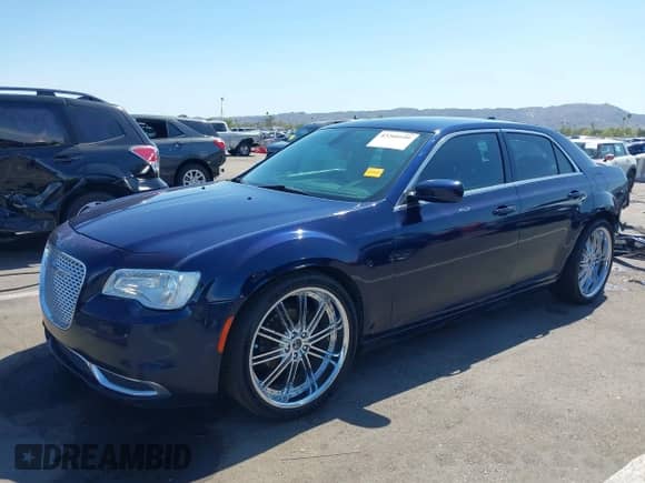 2016 Chrysler 300 Limited с VIN 2C3CCAAG9GH161141, выставлен на аукционе IAAI как лот 43260199 с пробегом 125 725 миль миль и . История ставок и продаж доступна на DreamBid. Изображение 2.