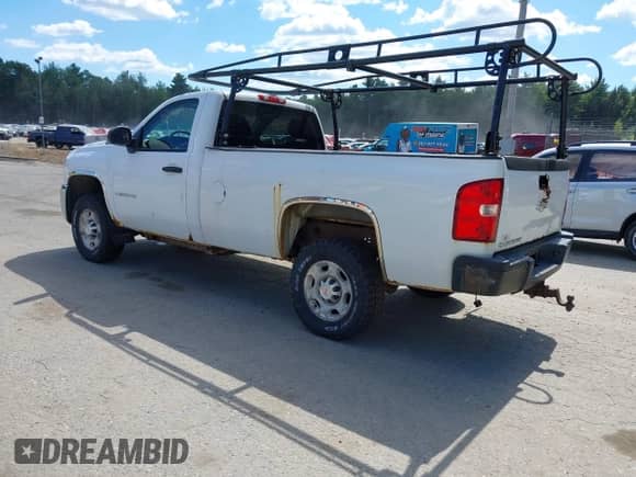 2008 Chevrolet Silverado 2500HD 1LT with VIN 1GCHK24K28E181931, listed as a IAAI auction lot 43059070 with 163,970 mi miles and . Bid and sale history available at DreamBid. Image 3.
