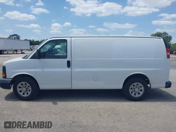 2012 Chevrolet Express Cargo with VIN 1GCSGAFX2C1102560, listed as a IAAI auction lot 42773533 with 241,925 mi miles and . Bid and sale history available at DreamBid. Image 14.