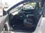 2022 Tesla Model Y Long Range z VIN 7SAYGDEE3NF363270, wystawiony jako IAAI lot #42708934 z przebiegiem 39 994 mil mil oraz . Historia ofert i sprzedaży dostępna na DreamBid. Obrazek 5.