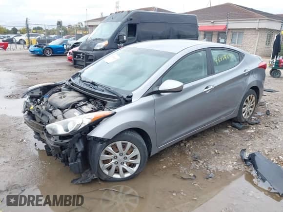2012 Hyundai Elantra GLS с VIN KMHDH4AEXCU428789, выставлен на аукционе IAAI как лот 43454097 с пробегом Не указан миль и . История ставок и продаж доступна на DreamBid. Изображение 17.