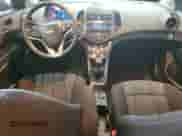 2012 Chevrolet Sonic LT с VIN 1G1JD5SH4C4228629, выставлен на аукционе Copart как лот 80302885 с пробегом 133 457 миль миль и Списание • Salvage title. История ставок и продаж доступна на DreamBid. Изображение 8.