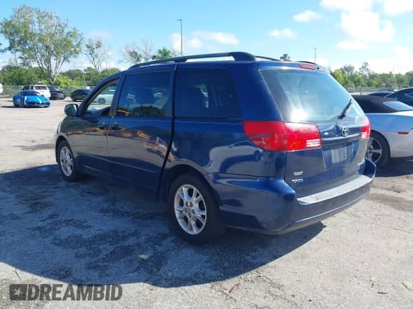 2004 Toyota Sienna XLE z VIN 5TDZA22C94S081400, wystawiony jako IAAI lot #43498058 z przebiegiem 203 324 mil mil oraz . Historia ofert i sprzedaży dostępna na DreamBid. Obrazek 3.
