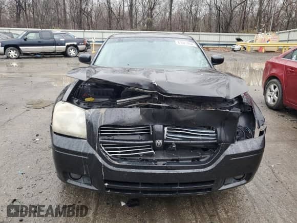 2006 Dodge Magnum SXT with VIN 2D4GZ47V66H344887, listed as a Copart auction lot 81021934 with 111,105 mi miles and Salvage title. Bid and sale history available at DreamBid. Image 5.