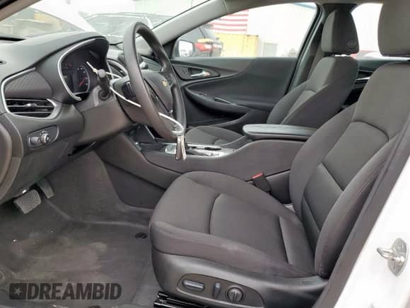 2024 Chevrolet Malibu LT с VIN 1G1ZD5ST2RF203071, выставлен на аукционе Copart как лот 70188215 с пробегом 19 309 миль миль и Списание • Salvage title. История ставок и продаж доступна на DreamBid. Изображение 7.
