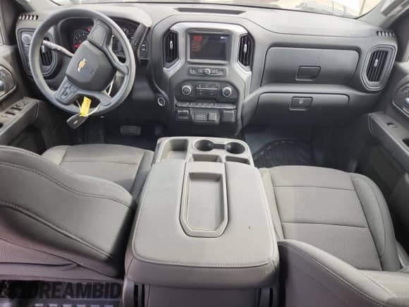 2024 Chevrolet Silverado 2500HD Work Truck z VIN 1GC5YLE72RF431634, wystawiony jako Copart lot #70542235 z przebiegiem Nie podano mil oraz Szkoda całkowita • Salvage title. Historia ofert i sprzedaży dostępna na DreamBid. Obrazek 8.