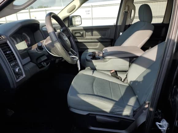 2017 Ram 1500 Express z VIN 1C6RR7FT3HS772121, wystawiony jako Copart lot #81496405 z przebiegiem 117 333 mil mil oraz Szkoda całkowita • Salvage title. Historia ofert i sprzedaży dostępna na DreamBid. Obrazek 7.