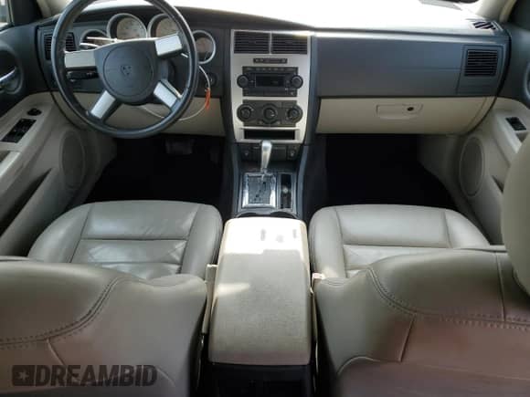 2006 Dodge Magnum with VIN 2D4FV47V36H369396, listed as a Copart auction lot 48757255 with 94,524 mi miles and Salvage title. Bid and sale history available at DreamBid. Image 8.