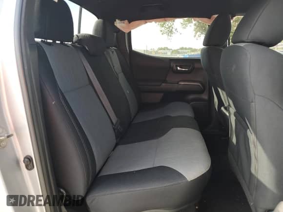 2020 Toyota Tacoma SR5 с VIN 3TMBZ5DN0LM024172, выставлен на аукционе Copart как лот 73004284 с пробегом 106 156 миль миль и На запчасти • Non repairable. История ставок и продаж доступна на DreamBid. Изображение 11.