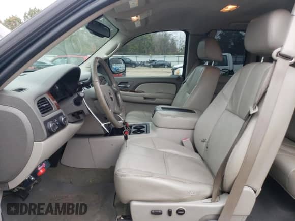 2009 GMC Sierra 1500 SLT z VIN 1GTEK39J29Z275505, wystawiony jako Copart lot #85850484 z przebiegiem 217 877 mil mil oraz Szkoda całkowita • Salvage title. Historia ofert i sprzedaży dostępna na DreamBid. Obrazek 7.