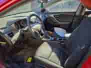 2015 Hyundai Elantra SE z VIN KMHDH4AE7FU438569, wystawiony jako Copart lot #81661385 z przebiegiem 224 769 mil mil oraz Szkoda całkowita • Salvage title. Historia ofert i sprzedaży dostępna na DreamBid. Obrazek 7.