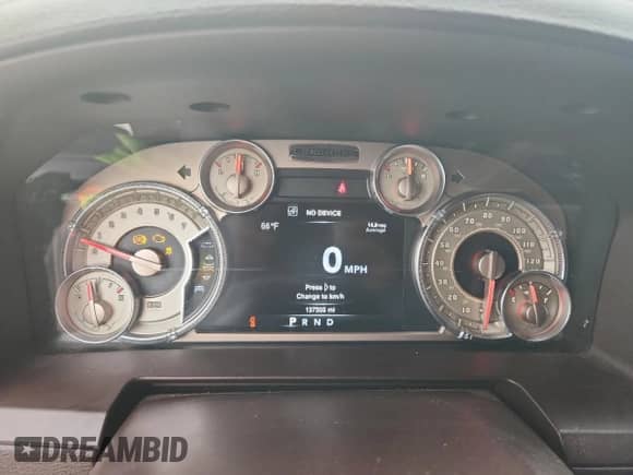 2013 Ram 1500 Laramie Longhorn z VIN 1C6RR7PT6DS623730, wystawiony jako Copart lot #70382445 z przebiegiem 137 505 mil mil oraz Szkoda całkowita • Salvage title. Historia ofert i sprzedaży dostępna na DreamBid. Obrazek 9.