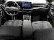 2025 Chevrolet Equinox FWD LT z VIN 3GNAXHEG8SL206362, wystawiony jako Copart lot #53269945 z przebiegiem Nie podano mil oraz Czysty tytuł • Clean title. Historia ofert i sprzedaży dostępna na DreamBid. Obrazek 8.