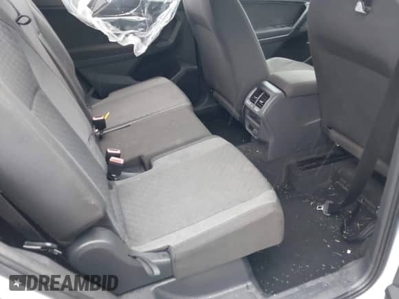 2019 Volkswagen Tiguan S с VIN 3VV0B7AX7KM031438, выставлен на аукционе IAAI как лот 42367337 с пробегом Не указан миль и . История ставок и продаж доступна на DreamBid. Изображение 8.