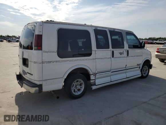 2001 Chevrolet Express Cargo YF7 Upfitter z VIN 1GBFG15RX11238330, wystawiony jako Copart lot #50804885 z przebiegiem 212 392 mil mil oraz Czysty tytuł • Clean title. Historia ofert i sprzedaży dostępna na DreamBid. Obrazek 3.