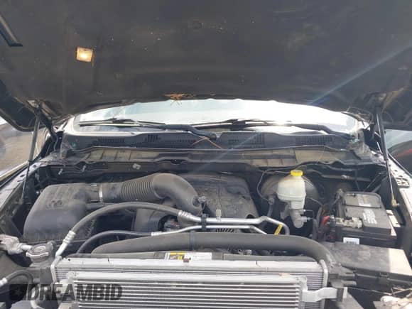 2016 Ram 1500 Laramie z VIN 1C6RR7VT0GS315900, wystawiony jako IAAI lot #42562821 z przebiegiem 211 187 mil mil oraz . Historia ofert i sprzedaży dostępna na DreamBid. Obrazek 10.