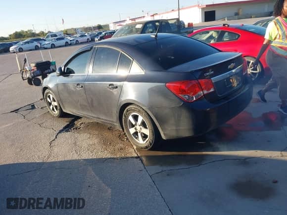 2013 Chevrolet Cruze 1LT с VIN 1G1PC5SB0D7283779, выставлен на аукционе IAAI как лот 43489092 с пробегом 85 405 миль миль и . История ставок и продаж доступна на DreamBid. Изображение 3.