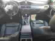 2011 BMW 3 Series 328i xDrive с VIN WBAKF5C52BE395779, выставлен на аукционе Copart как лот 70771175 с пробегом 99 245 миль миль и Списание • Salvage title. История ставок и продаж доступна на DreamBid. Изображение 8.