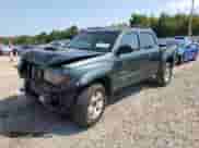 2010 Toyota Tacoma PreRunner z VIN 5TEJU4GN9AZ702384, wystawiony jako Copart lot #71522125 z przebiegiem 192 855 mil mil oraz Czysty tytuł • Clean title. Historia ofert i sprzedaży dostępna na DreamBid. Obrazek 1.