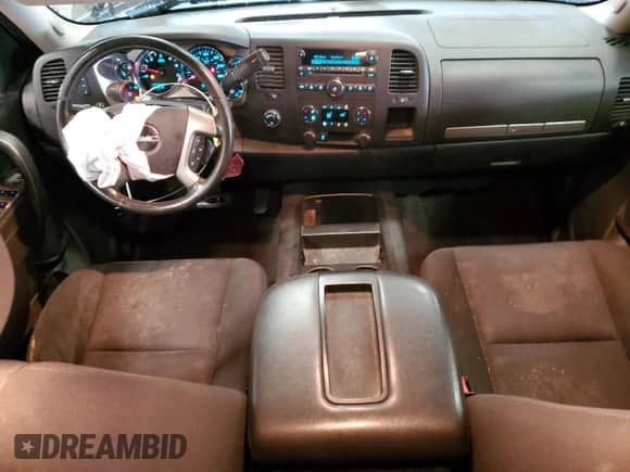 2012 GMC Sierra 1500 SLE z VIN 1GTR2VE71CZ327608, wystawiony jako Copart lot #84034025 z przebiegiem 160 939 mil mil oraz Czysty tytuł • Clean title. Historia ofert i sprzedaży dostępna na DreamBid. Obrazek 8.
