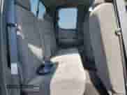 2004 Toyota Tundra SR5 z VIN 5TBBT441X4S454987, wystawiony jako Copart lot #64768445 z przebiegiem 225 281 mil mil oraz Czysty tytuł • Clean title. Historia ofert i sprzedaży dostępna na DreamBid. Obrazek 10.