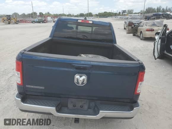 2021 Ram 1500 Big Horn z VIN 1C6RREFG5MN801831, wystawiony jako Copart lot #57651035 z przebiegiem 130 810 mil mil oraz Nie do naprawy • Non repairable. Historia ofert i sprzedaży dostępna na DreamBid. Obrazek 6.