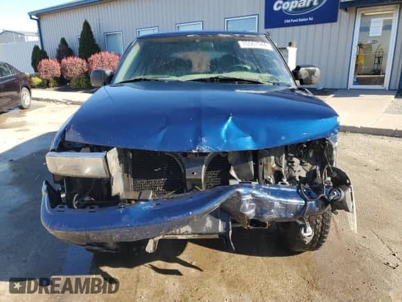 2000 Chevrolet Blazer LS с VIN 1GNCS18W1YK133766, выставлен на аукционе Copart как лот 76567944 с пробегом 289 839 миль миль и На запчасти • Non repairable. История ставок и продаж доступна на DreamBid. Изображение 5.