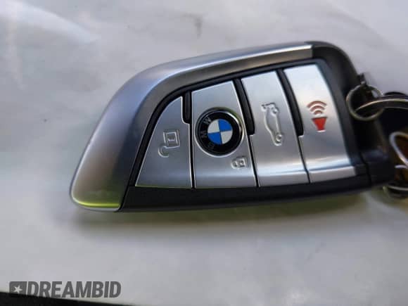 2023 BMW 5 Series 530e с VIN WBA13AG00PCN18767, выставлен на аукционе IAAI как лот 43300533 с пробегом 14 194 миль миль и . История ставок и продаж доступна на DreamBid. Изображение 11.