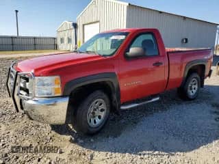 2012 Chevrolet Silverado 1500 Work Truck z VIN 1GCNKPEA2CZ132218, wystawiony jako Copart lot #77109824 z przebiegiem 68 800 mil mil oraz Szkoda całkowita • Salvage title. Historia ofert i sprzedaży dostępna na DreamBid. Obrazek 1.