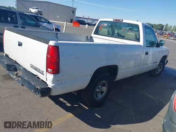 1998 GMC Sierra 1500 with VIN 1GTEC14W8WZ544249, listed as a IAAI auction lot 42477120 with 222,101 mi miles and . Bid and sale history available at DreamBid. Image 4.