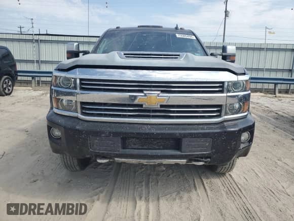 2017 Chevrolet Silverado 3500HD High Country с VIN 1GC4K1EY8HF204294, выставлен на аукционе Copart как лот 75505494 с пробегом 181 226 миль миль и Списание • Salvage title. История ставок и продаж доступна на DreamBid. Изображение 5.