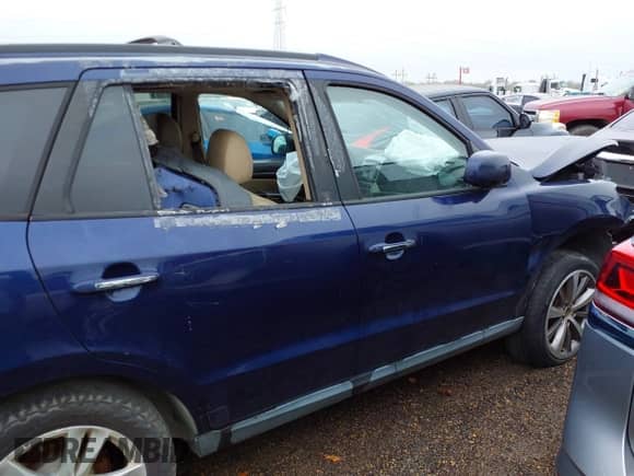 2010 Hyundai Santa Fe Limited с VIN 5NMSK4AG0AH374678, выставлен на аукционе IAAI как лот 37881276 с пробегом 188 320 миль миль и . История ставок и продаж доступна на DreamBid. Изображение 14.