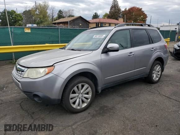 2011 Subaru Forester X Premium z VIN JF2SHBDC3BH764562, wystawiony jako Copart lot #86516695 z przebiegiem 149 419 mil mil oraz Czysty tytuł • Clean title. Historia ofert i sprzedaży dostępna na DreamBid. Obrazek 1.