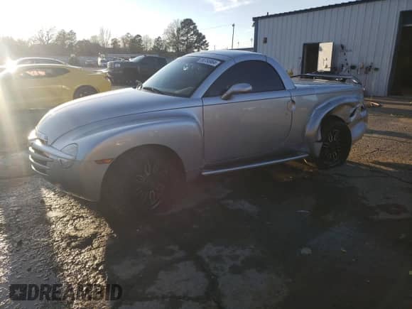 2004 Chevrolet SSR LS z VIN 1GCES14P64B104631, wystawiony jako Copart lot #86755964 z przebiegiem 66 629 mil mil oraz Szkoda całkowita • Salvage title. Historia ofert i sprzedaży dostępna na DreamBid. Obrazek 1.
