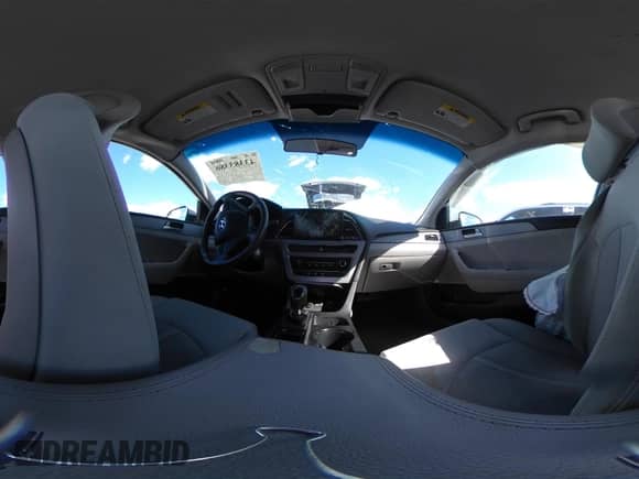 2017 Hyundai Sonata 2.4L z VIN 5NPE24AF7HH594935, wystawiony jako IAAI lot #43383386 z przebiegiem Nie podano mil oraz . Historia ofert i sprzedaży dostępna na DreamBid. Obrazek 17.