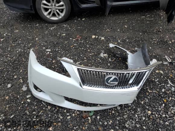 2010 Lexus IS 250 z VIN JTHBF5C2XA5120487, wystawiony jako Copart lot #85890715 z przebiegiem 170 639 mil mil oraz Szkoda całkowita • Salvage title. Historia ofert i sprzedaży dostępna na DreamBid. Obrazek 12.