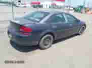 2004 Dodge Stratus SE z VIN 1B3EL36T14N146188, wystawiony jako IAAI lot #42705298 z przebiegiem 173 673 mil mil oraz . Historia ofert i sprzedaży dostępna na DreamBid. Obrazek 4.
