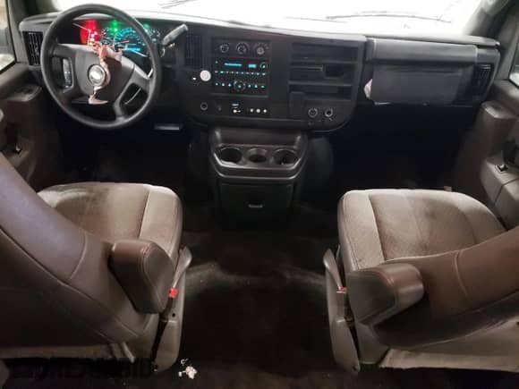 2017 Chevrolet Express Passenger LT с VIN 1GAZGPFF4H1210297, выставлен на аукционе Copart как лот 45878395 с пробегом 141 319 миль миль и Списание • Salvage title. История ставок и продаж доступна на DreamBid. Изображение 8.