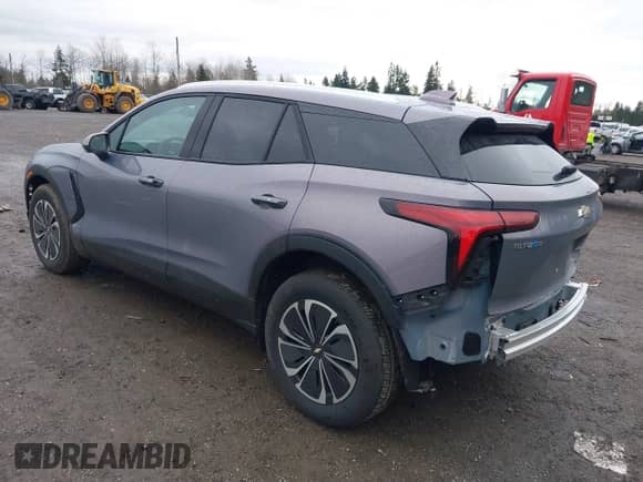 2024 Chevrolet Blazer EV eAWD LT z VIN 3GNKDBRJ0RS266829, wystawiony jako IAAI lot #41598011 z przebiegiem 2 578 mil mil oraz . Historia ofert i sprzedaży dostępna na DreamBid. Obrazek 3.