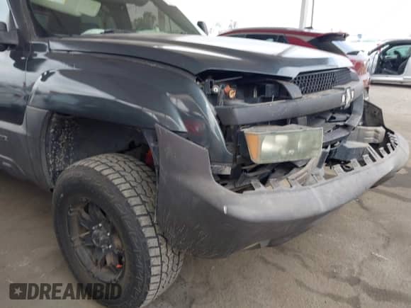 2003 Chevrolet Avalanche с VIN 3GNEC13T93G165075, выставлен на аукционе IAAI как лот 42757150 с пробегом 143 855 миль миль и . История ставок и продаж доступна на DreamBid. Изображение 12.