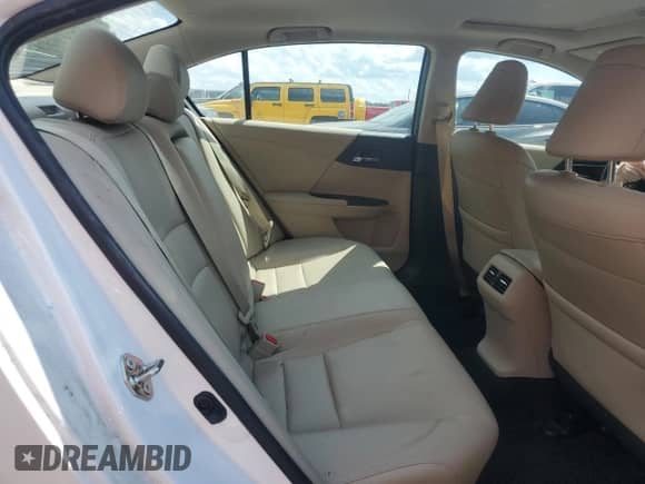 2017 Honda Accord EX-L z VIN 1HGCR3F01HA020504, wystawiony jako Copart lot #70629075 z przebiegiem Nie podano mil oraz Szkoda całkowita • Salvage title. Historia ofert i sprzedaży dostępna na DreamBid. Obrazek 10.