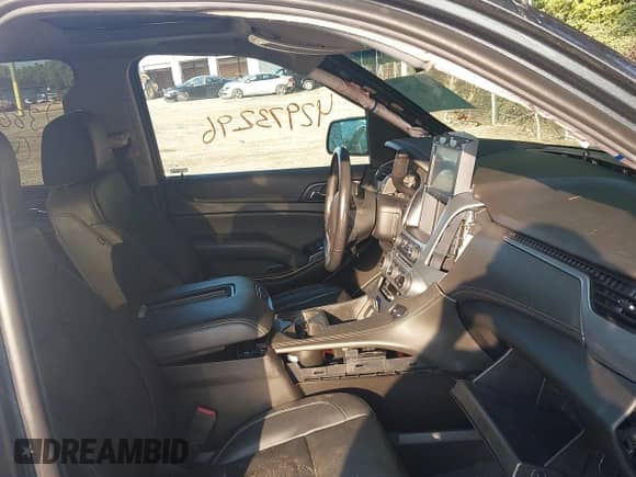 2019 Chevrolet Tahoe LT с VIN 1GNSKBKC6KR238639, выставлен на аукционе IAAI как лот 42973296 с пробегом 68 237 миль миль и . История ставок и продаж доступна на DreamBid. Изображение 5.