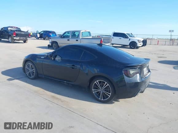 2016 Scion FR-S z VIN JF1ZNAA18G9702326, wystawiony jako IAAI lot #42600636 z przebiegiem 175 699 mil mil oraz . Historia ofert i sprzedaży dostępna na DreamBid. Obrazek 3.