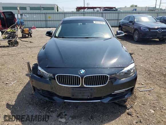 2015 BMW 3 Series 328i xDrive с VIN WBA3B5C51FF960541, выставлен на аукционе Copart как лот 65773755 с пробегом 124 337 миль миль и Списание • Salvage title. История ставок и продаж доступна на DreamBid. Изображение 5.