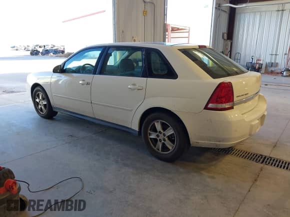 2004 Chevrolet Malibu Maxx LS z VIN 1G1ZT64854F163739, wystawiony jako IAAI lot #43558516 z przebiegiem 213 389 mil mil oraz . Historia ofert i sprzedaży dostępna na DreamBid. Obrazek 3.