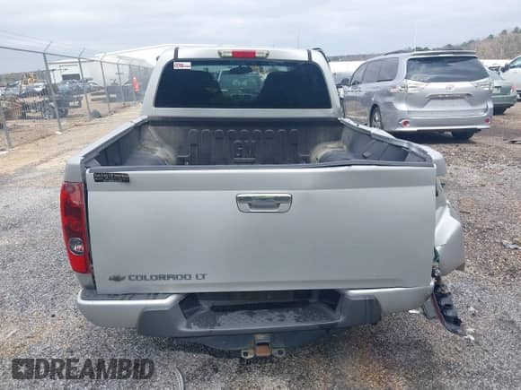 2010 Chevrolet Colorado 1LT z VIN 1GCDSCDE7A8143405, wystawiony jako IAAI lot #41578223 z przebiegiem 158 886 mil mil oraz . Historia ofert i sprzedaży dostępna na DreamBid. Obrazek 16.