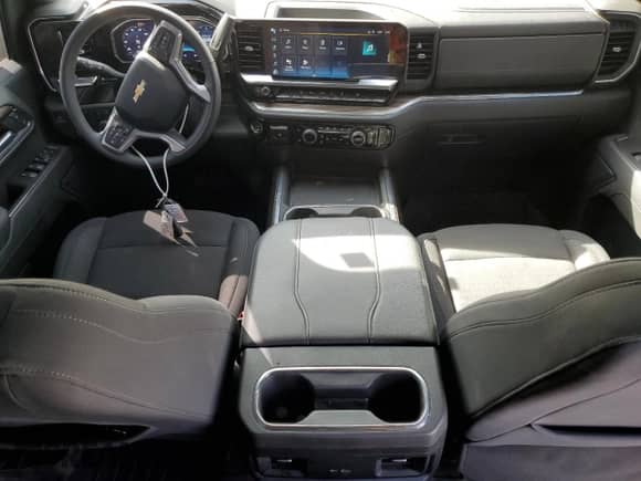 2024 Chevrolet Silverado 3500HD LT с VIN 1GC4YTE73RF312566, выставлен на аукционе Copart как лот 72961704 с пробегом 6 089 миль миль и Списание • Salvage title. История ставок и продаж доступна на DreamBid. Изображение 8.