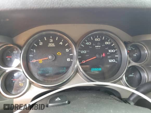 2011 Chevrolet Silverado 1500 LT с VIN 1GCRKSE38BZ256563, выставлен на аукционе Copart как лот 84783445 с пробегом 225 883 миль миль и Чистый • Clean title. История ставок и продаж доступна на DreamBid. Изображение 9.