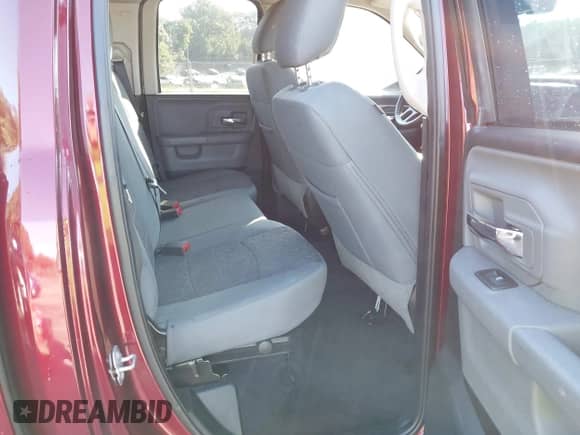 2018 Ram 1500 SLT с VIN 1C6RR6GT0JS195983, выставлен на аукционе IAAI как лот 43363308 с пробегом Не указан миль и . История ставок и продаж доступна на DreamBid. Изображение 8.